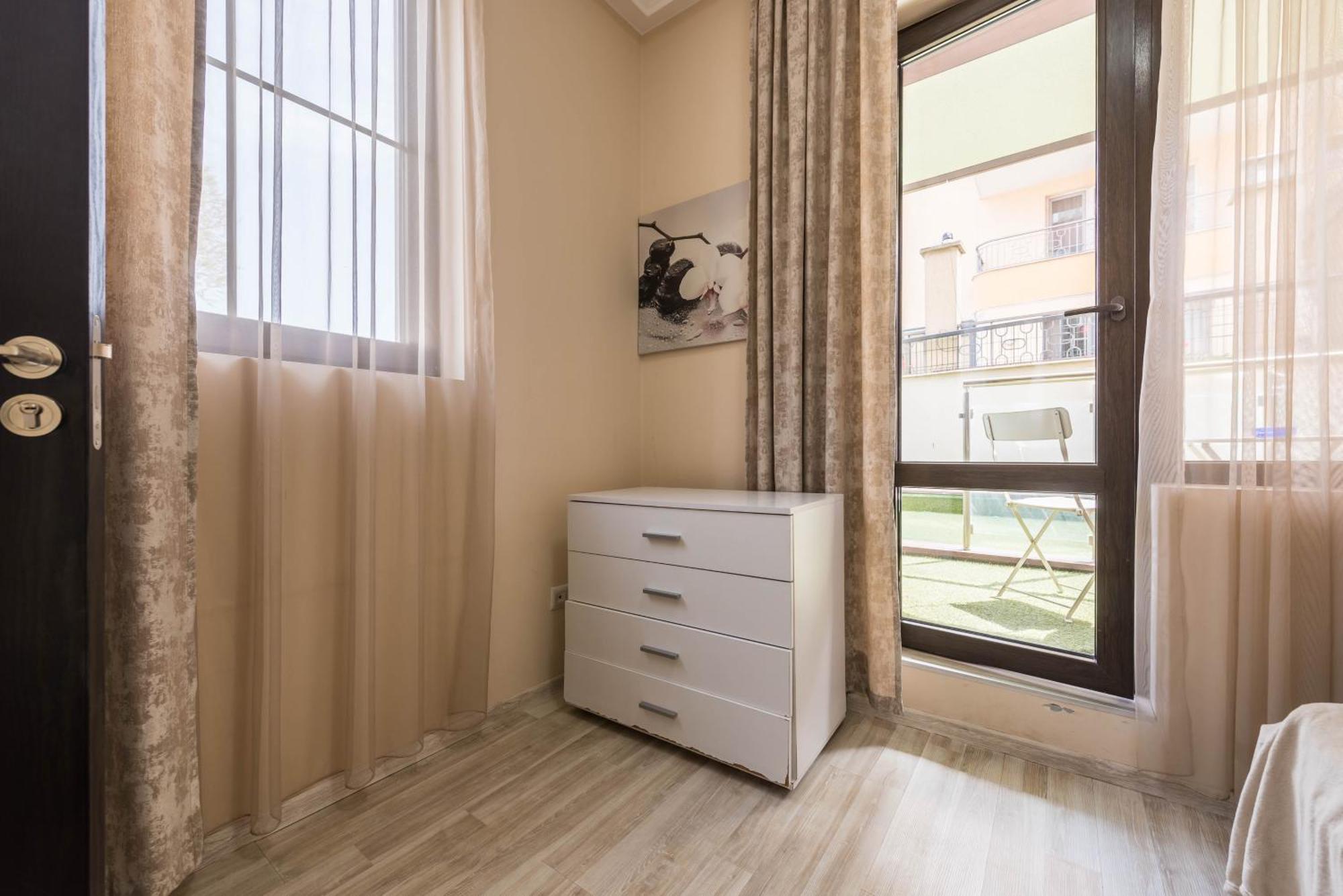 Two Bedroom Cathedral View Apartment Варна Экстерьер фото